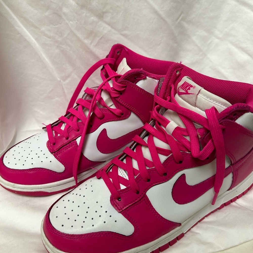 Nike high Jordan’s in pink. Women size 8.5